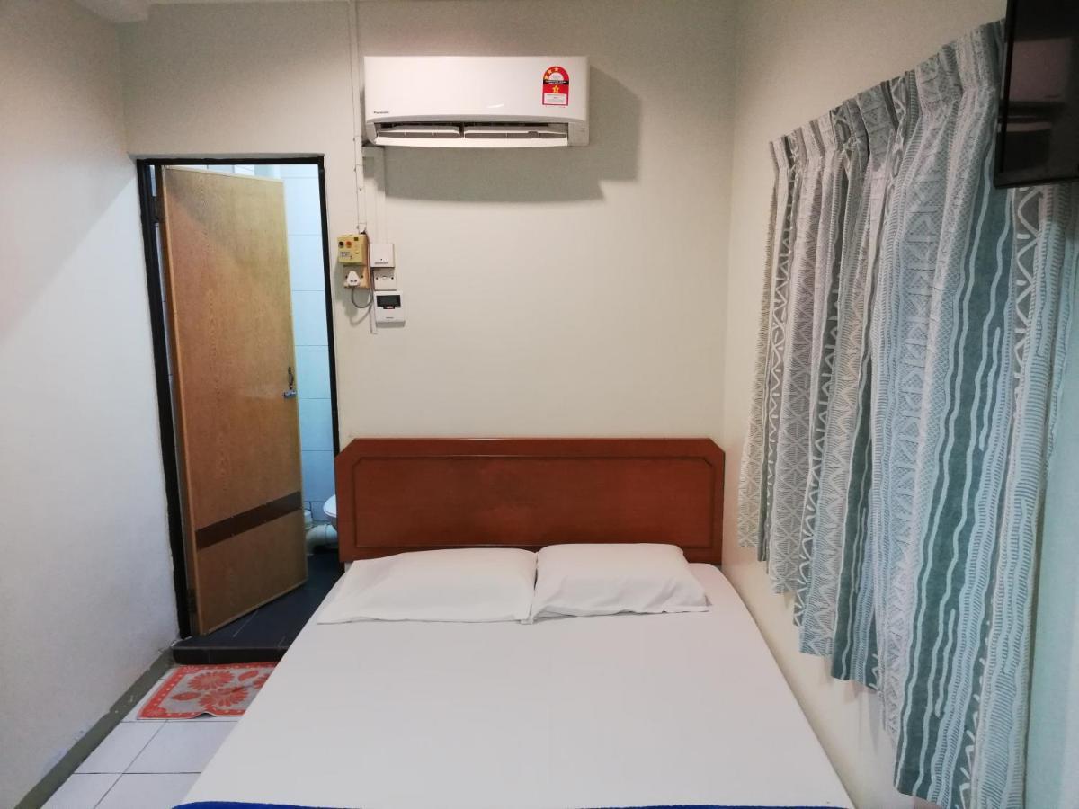 Hotel Sri Gate *