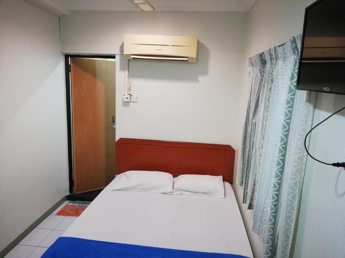 Hotel Sri Gate *